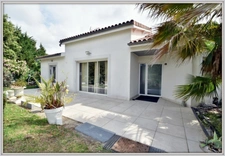 VILLA T4 + APPARTEMENT T3 - GARAGE - PISCINE