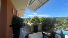 Appartement à vendre 4 pièces CHATEAUNEUF LE ROUGE avec terrasse plein ciel