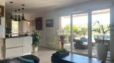 Appartement à vendre 4 pièces CHATEAUNEUF LE ROUGE avec terrasse plein ciel