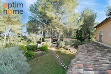 AIX-EN-PROVENCE – Propriété familiale et multi-usages de 360 m² avec piscine et espaces indépendants