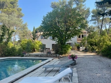 Maison de caractère à vendre 6 pièces AIX EN PROVENCE (13)