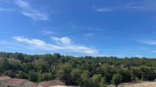 Appartement à vendre 4 pièces CHATEAUNEUF LE ROUGE avec terrasse plein ciel