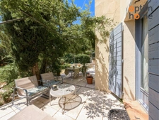Puyloubier – Une élégante parenthèse provençale au pied de la montagne Sainte-Victoire