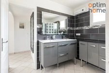 Maison à vendre 4 pièces MEYREUIL (13)