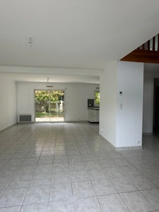 Maison à vendre 5 pièces LARMOR PLAGE (56)