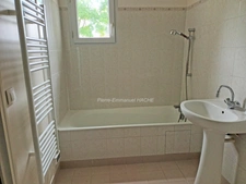 A PROXIMITE DU LYCEE INTERNATIONAL, SUR LA COMMUNE DE MAREIL-MARLY