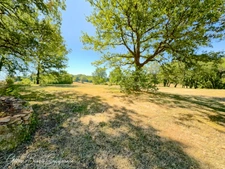 House and outbuildings in MAUZAC ET GRAND CASTANG (24)
