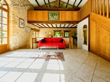 House and outbuildings in MAUZAC ET GRAND CASTANG (24)