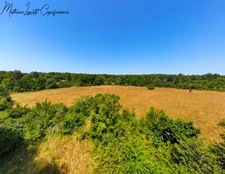 Terrain à vendre de 13 200,00 m² CUBJAC (24)