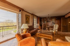MAISON DE CARACTERE 270 M2 TERRAIN 19 ARES