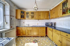 PIBLANGE : MAISON DE BONNE CONSTRUCTION 7 PIECES - TERRAIN 11 ARES