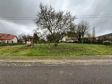 10 MN' METZ-EST : TERRAIN PLAT - 29 ARES POSSIBLE 2 PARCELLES