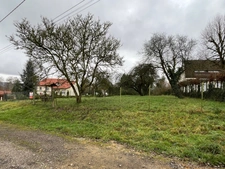 10 MN' METZ-EST : TERRAIN PLAT - 29 ARES POSSIBLE 2 PARCELLES