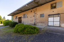 DOMAINE EQUESTRE - BOXES-MANEGE-CARRIERE-APPARTEMENT