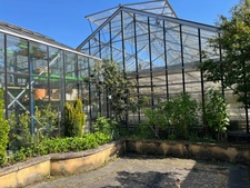 PROCHE METZ-TERRAIN 44 ARES ZONE UA/MAISON 140M2/SERRES HORTICOLES