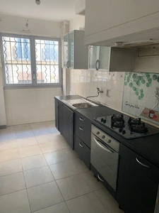 GRAND T2 DE 46 M² - LONGCHAMP (1er)