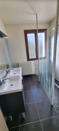 Mur sur Allier (63)– Maison familiale 150 m² – 4 chambres – 1 013 m² de terrain – Garage 48 m²