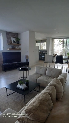 MARSEILLE 5° RUE DES VERTUS LA LOUBIERE REZ DE JARDIN 76,50 m² - GARAGE 27 m² - CAVE 18,7 m² JARDIN 73,8 m²