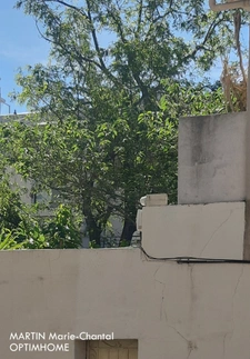 MARSEILLE 5° RUE DES VERTUS LA LOUBIERE REZ DE JARDIN 76,50 m² - GARAGE 27 m² - CAVE 18,7 m² JARDIN 73,8 m²