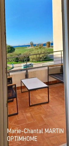 STUDIO MEUBLÉ AVEC TERRASSE ET VUE MER – MARSEILLE 13008