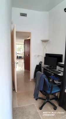 MARSEILLE 5° RUE DES VERTUS LA LOUBIERE REZ DE JARDIN 76,50 m² - GARAGE 27 m² - CAVE 18,7 m² JARDIN 73,8 m²