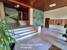 Appartement 13008 Marseille de T4 lumineux avec balcon et vue mer – confort, calme