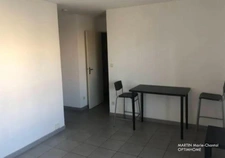 MARSEILLE 3EME PROCHE CASERNE DU MUY T2 - BALCON - PARKING