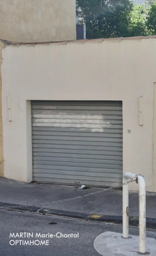 MARSEILLE 5° RUE DES VERTUS LA LOUBIERE REZ DE JARDIN 76,50 m² - GARAGE 27 m² - CAVE 18,7 m² JARDIN 73,8 m²