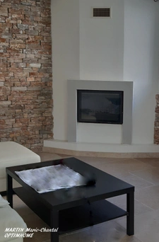 MARSEILLE 5° RUE DES VERTUS LA LOUBIERE REZ DE JARDIN 76,50 m² - GARAGE 27 m² - CAVE 18,7 m² JARDIN 73,8 m²