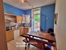 13008 MARSEILLE – CORNICHE PIERRE MENDÈS FRANCE – RARE REZ-DE-JARDIN AVEC JARDIN DE 200 M², À DEUX PAS DE LA MER