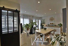 3 KMS DE CREON - MAISON DE BOURG AVEC TERRASSE ET JARDIN AVEC VUE 