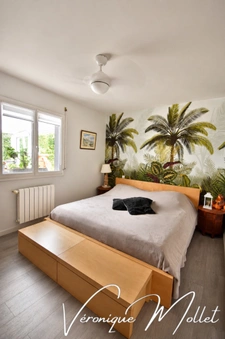 SAINTE-EULALIE – PLAIN-PIED, 3 CHAMBRES, BUREAU, PISCINE ET DOUBLE GARAGE