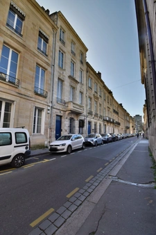 BORDEAUX HÔTEL DE VILLE - AU CALME SANS VIS À VIS !