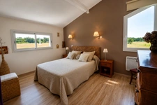ENTRE LATRESNE ET CENAC - MAISON FAMILIALE - 5 CHAMBRES, PISCINE, JACUZZI SUR 2500M2