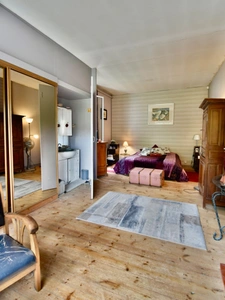 ARTIGUES PRES BORDEAUX - MAISON ART DECO ET AVEC 280m2 DE DÉPENDANCES 