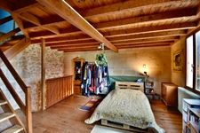 MAISON EN PIERRE ATYPIQUE ! UN VÉRITABLE COUP DE CŒUR 