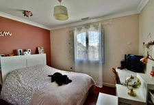  SOUS OFFRE ACCEPTÉE !! Élégante maison familiale avec piscine au sein d’une magnifique parcelle ! 