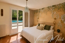 LIGNAN DE BORDEAUX - AUX PORTES DE FARGUES ST HILAIRE - SUR 2591M2 ET SUR SOUS-SOL INTEGRAL