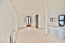 PREIGNAC CENTRE – Maison de village avec cave voûtée - Idéal investisseur maison de village avec cave et parking