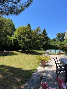 ARTIGUES PRES BORDEAUX - MAISON ART DECO ET AVEC 280m2 DE DÉPENDANCES 