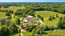  DOMAINE A SADIRAC - ENTRE DEUX MERS -  A 16kms de BORDEAUX - 45 minutes aéroport Bordeaux .