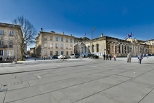 BORDEAUX HÔTEL DE VILLE - AU CALME SANS VIS À VIS !