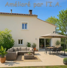 Maison 3 chambres sur grand terrain.