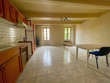 Maison de village 2 chambres et terrasse de toit.