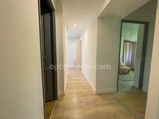 Maison 3 chambres sur grand terrain.