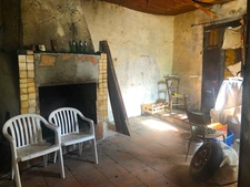 Maison à refaire.