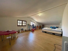 Maison 3 chambres sur grand terrain.