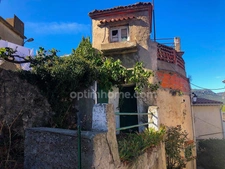 Maison à refaire.