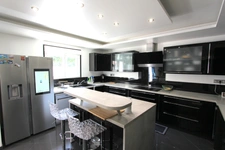 Maison à vendre 7 pièces avec jardin et piscine sur les Côteaux d'Argenteuil (95)
