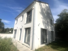 Maison récente 2022 avec garage, cadre verdoyant au calme sur les Coteaux d'Argenteuil